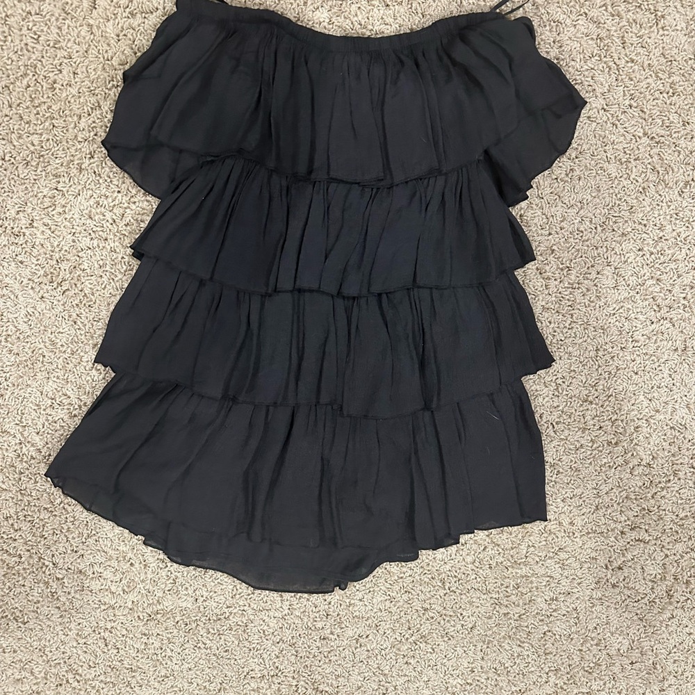 Staples black Ruffel romper